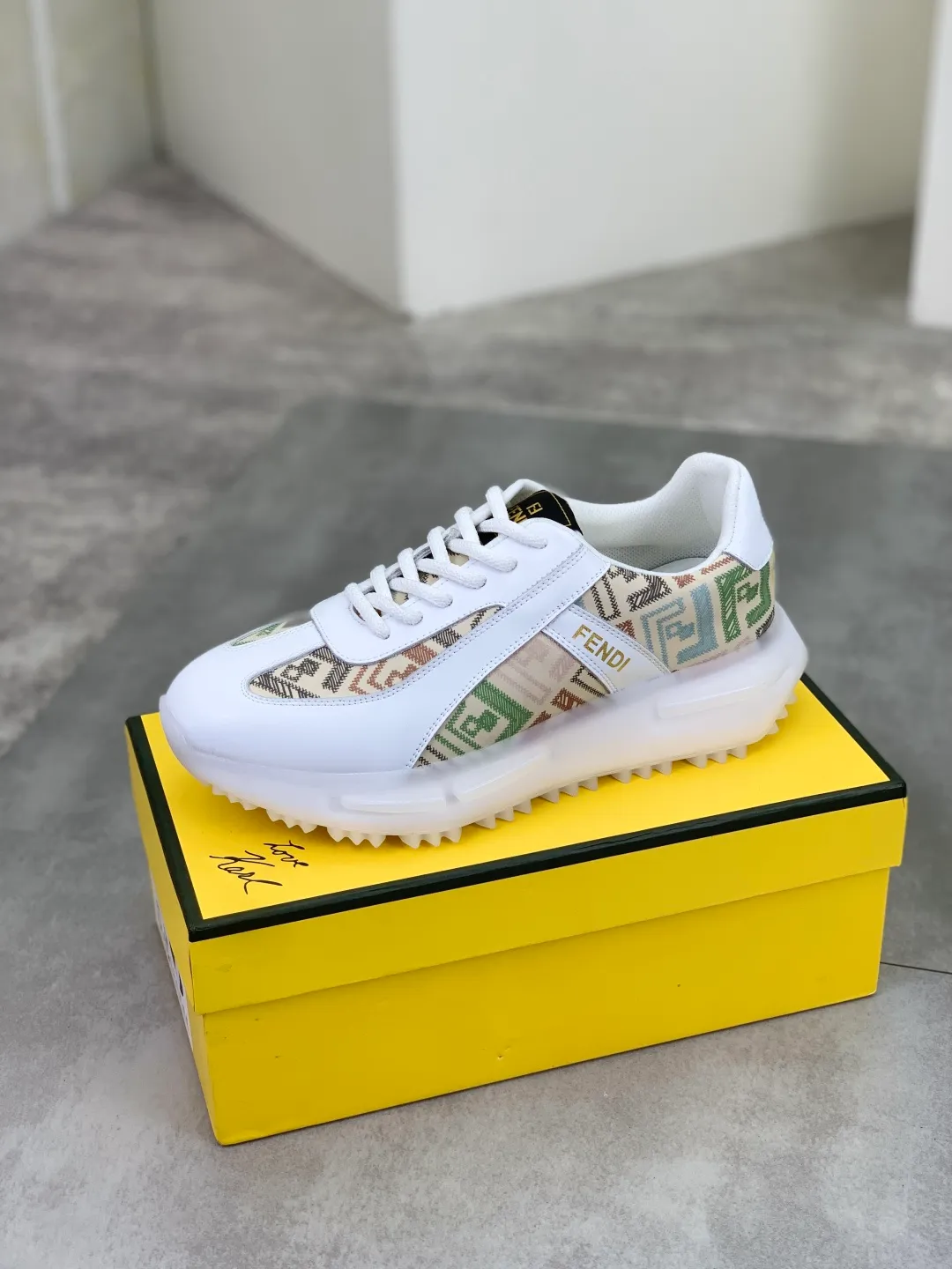​Men's shoes 💰P460 💰[New] Little Monster 🆘 New FENDI (Fendi) counter new 🕶️🕶️Simple routing effect, showing an elegant and cool driving shoe 🎬Using imported calfskin + first-layer pigskin lining🐂Excellent material🎬Detailed workmanship 🤗Comfortable foot feel➰➰. ​Pair it with any outfit to show your taste and temperament, low-key luxury ♻️Design ​simple and elegant ​noble and fashionable 🍃​Very loved and favored by trendy men 💓❤️size: 38-44 2️⃣colors available